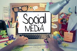 Χειριστής Ψηφιακών Δεξιοτήτων Κοινωνικής Δικτύωσης με Εφαρμογές στον Χώρο Εργασίας (Social Media)